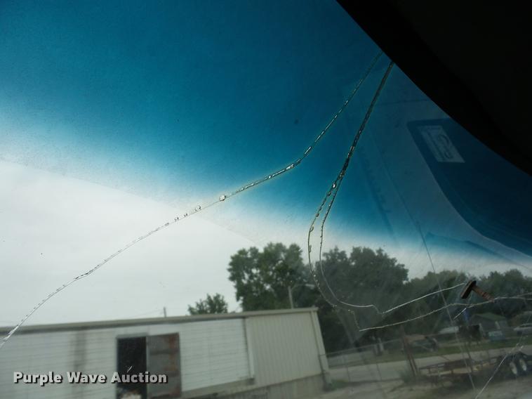 image for item K6373 1996 Ford Econoline E250 van