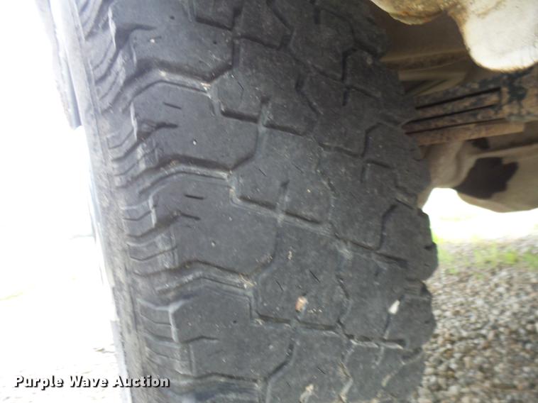 image for item K6373 1996 Ford Econoline E250 van