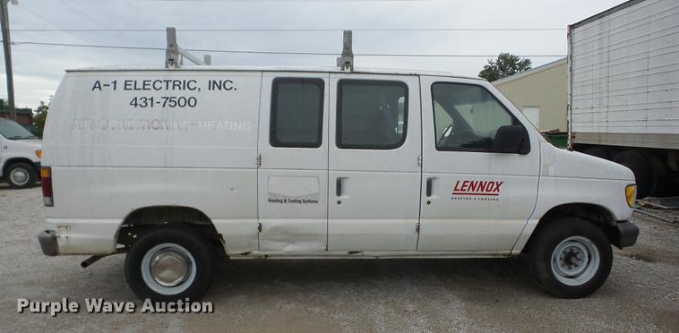 image for item K6374 1992 Ford Econoline E250 van