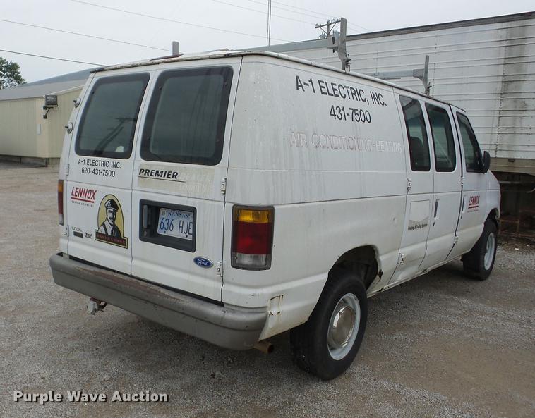 image for item K6374 1992 Ford Econoline E250 van