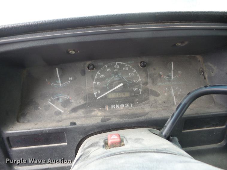 image for item K6374 1992 Ford Econoline E250 van