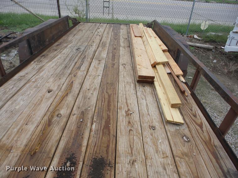 image for item K6377 2001 Starlite 7-1023 utility trailer