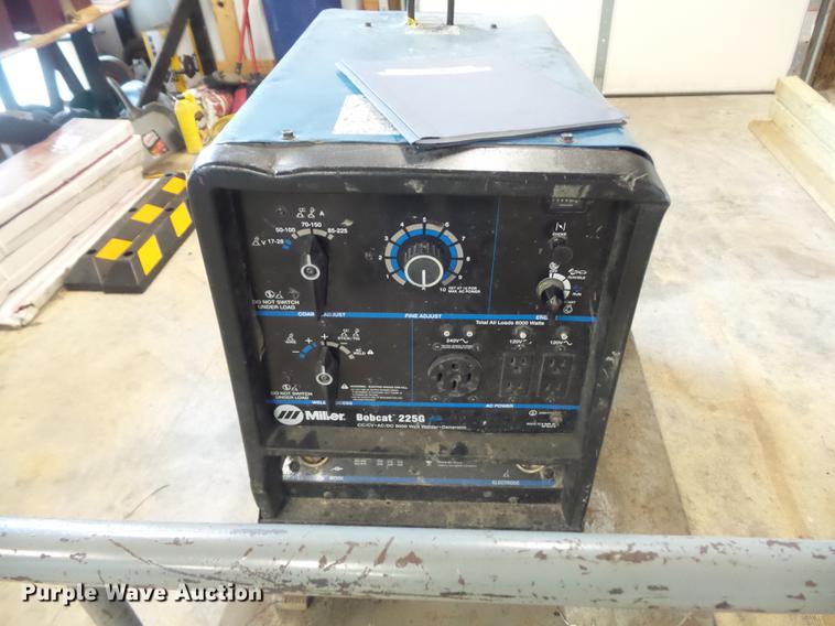 image for item CC9613 1997 Miller Bobcat 225G Plus welder/generator