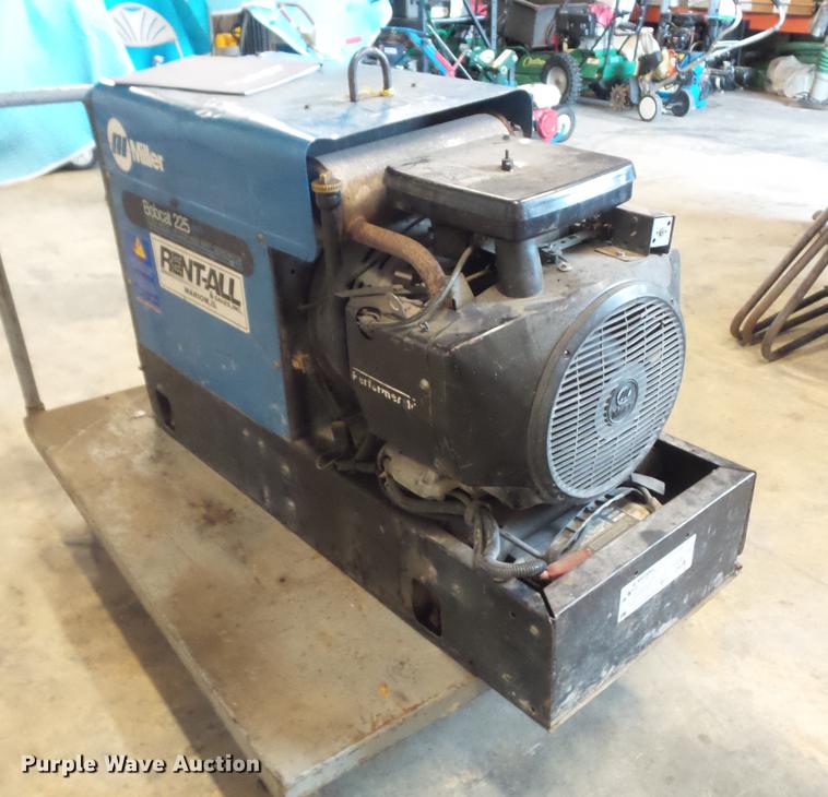 image for item CC9613 1997 Miller Bobcat 225G Plus welder/generator