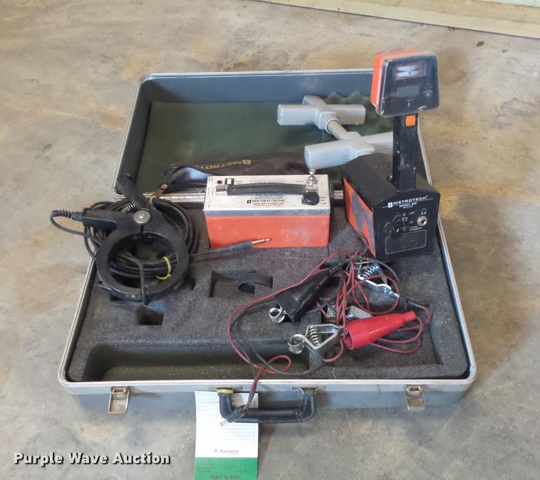 image for item CC9624 1991 Metrotech 810 utility locator