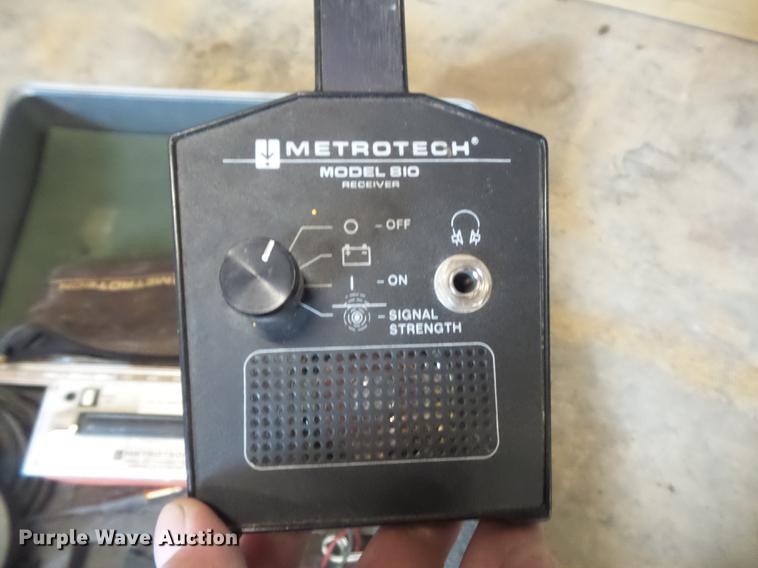 image for item CC9624 1991 Metrotech 810 utility locator