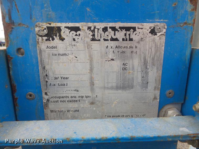 image for item CC9630 2000 Genie AWP-30S vertical lift