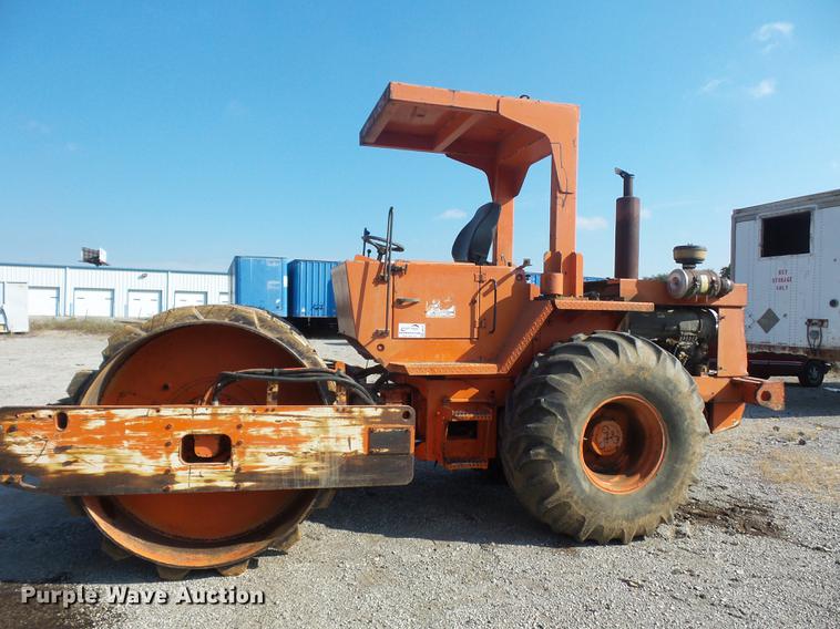 image for item DA0778 1988 Hamm 2410SSD single drum vibratory roller