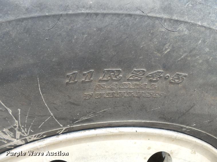 image for item DA2377 1986 Freightliner dump truck