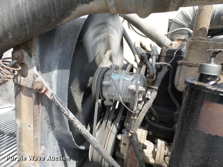 image for item DA2377 1986 Freightliner dump truck