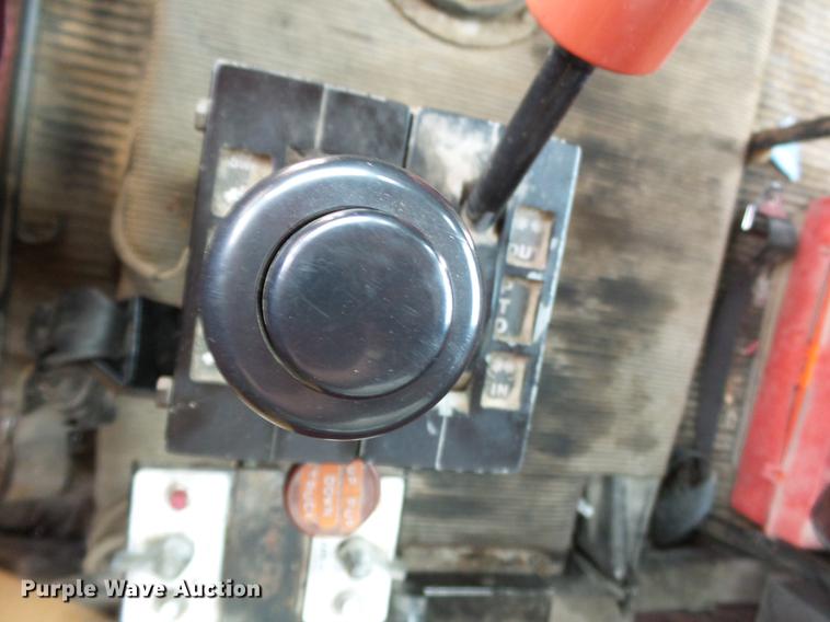 image for item DA2377 1986 Freightliner dump truck