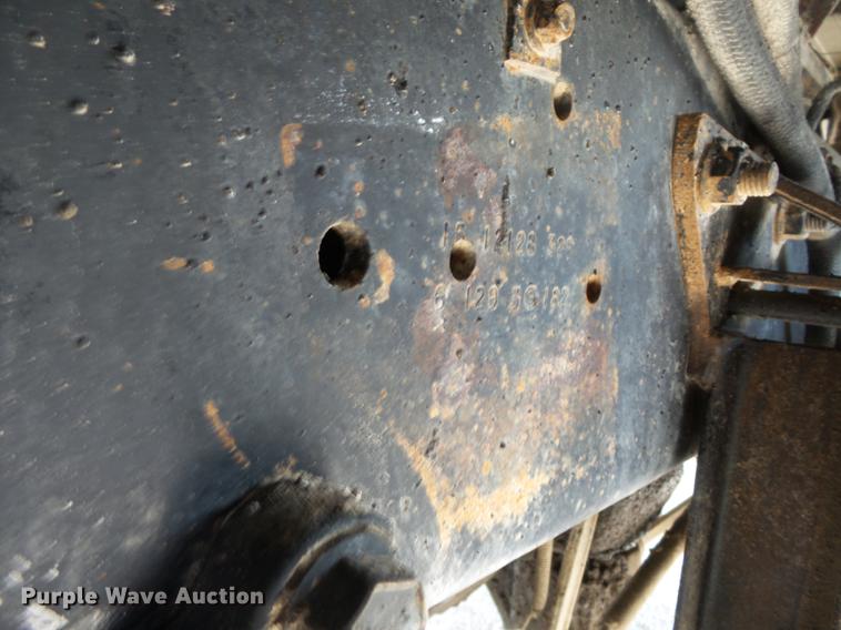 image for item DA2377 1986 Freightliner dump truck