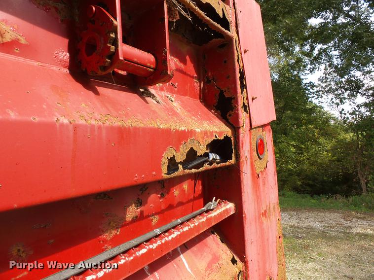 image for item DA2380 1999 International 4900 dump truck