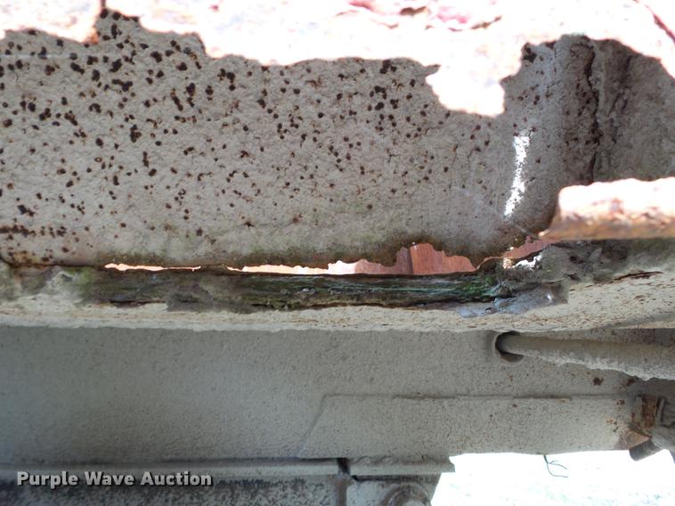 image for item DA2380 1999 International 4900 dump truck