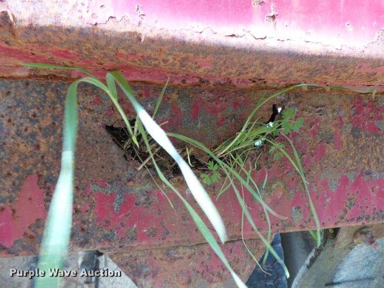 image for item DA2380 1999 International 4900 dump truck