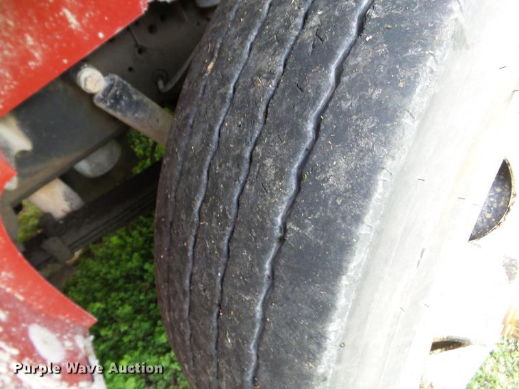 image for item DA2380 1999 International 4900 dump truck