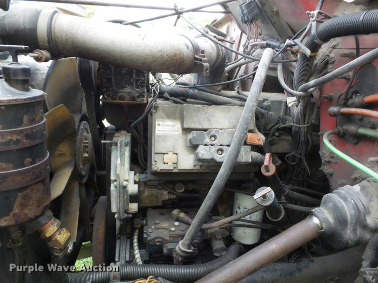 image for item DA2380 1999 International 4900 dump truck