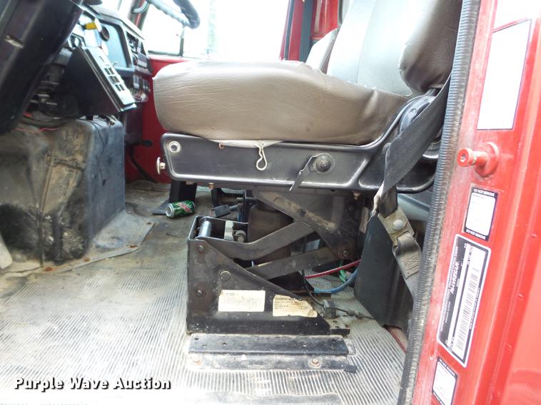 image for item DA2380 1999 International 4900 dump truck