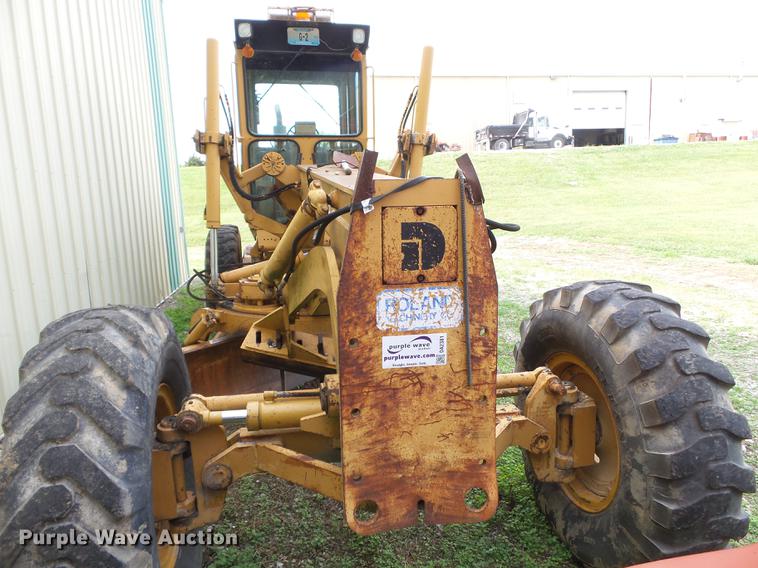 image for item DA2381 Dresser 830 motor grader