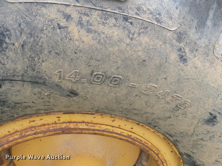 image for item DA2381 Dresser 830 motor grader