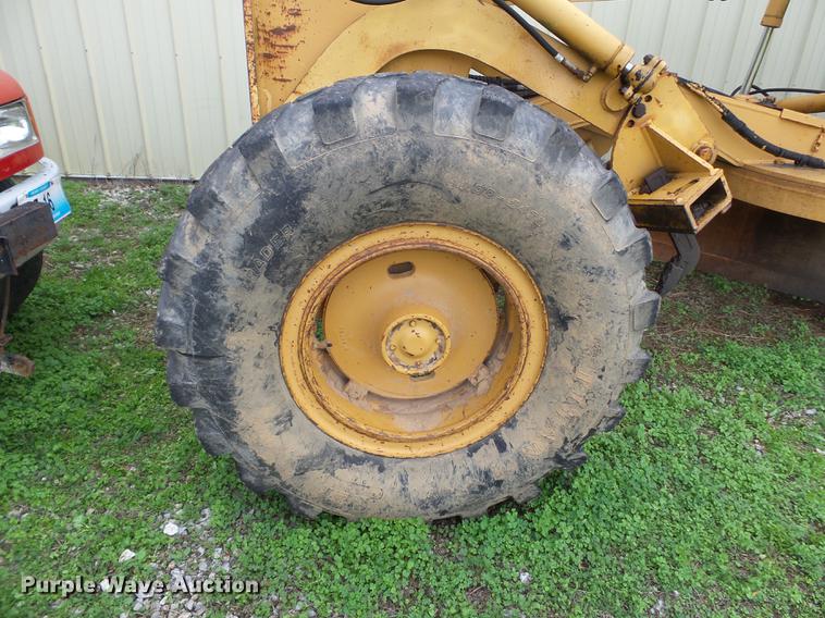 image for item DA2381 Dresser 830 motor grader