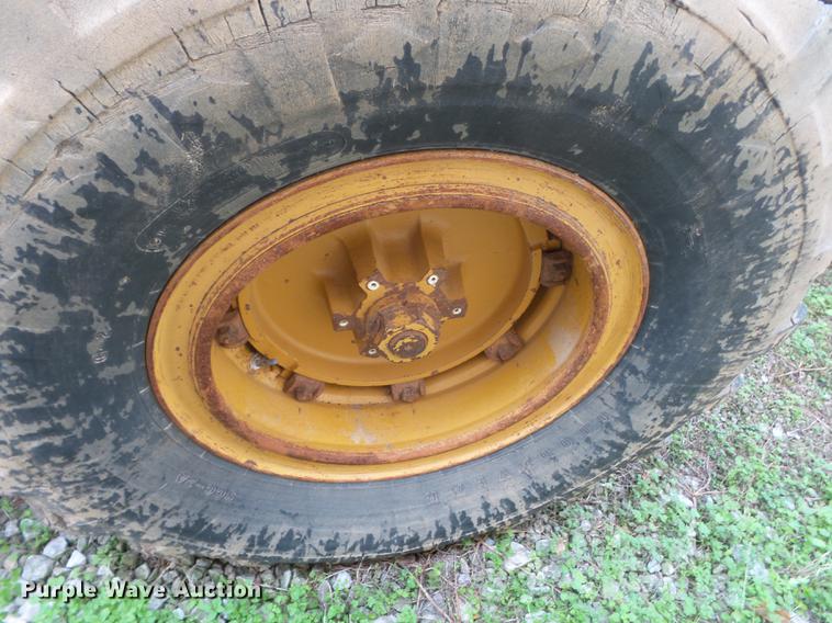 image for item DA2381 Dresser 830 motor grader