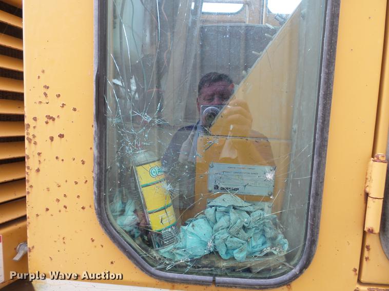 image for item DA2381 Dresser 830 motor grader