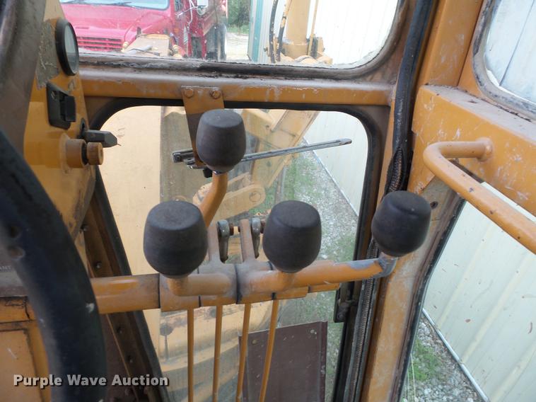 image for item DA2381 Dresser 830 motor grader