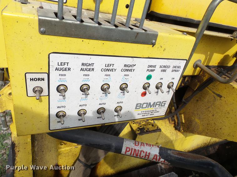 image for item DA2383 2006 Bomag 815-2 paver