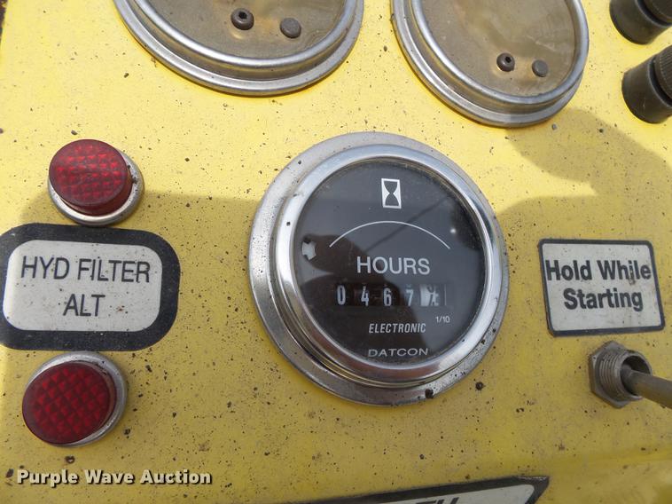 image for item DA2383 2006 Bomag 815-2 paver