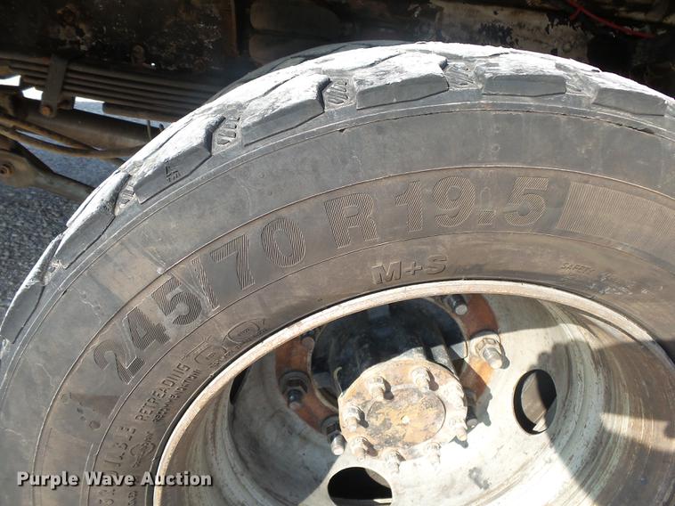 image for item DA2669 2006 Chevrolet C5500 bucket truck