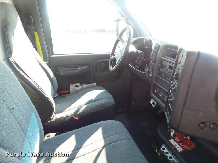 image for item DA2669 2006 Chevrolet C5500 bucket truck