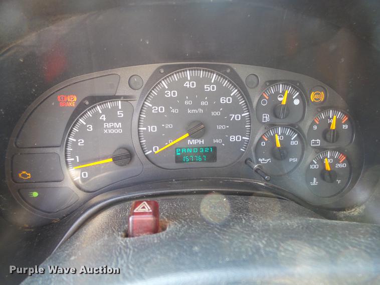 image for item DA2669 2006 Chevrolet C5500 bucket truck