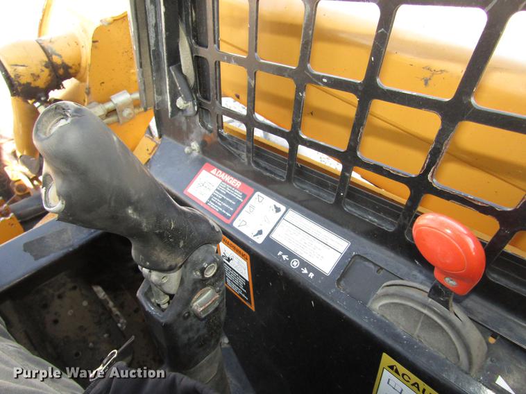 image for item DA3148 2005 John Deere 317 skid steer