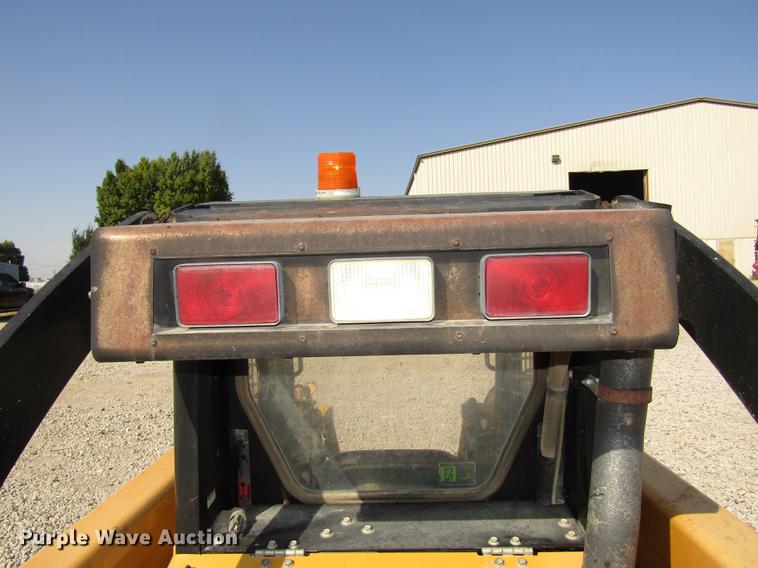 image for item DA3148 2005 John Deere 317 skid steer