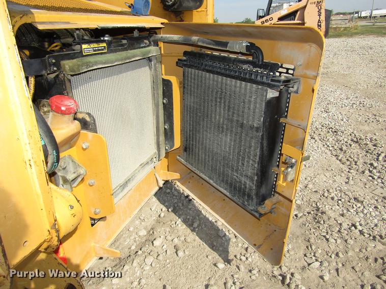 image for item DA3148 2005 John Deere 317 skid steer