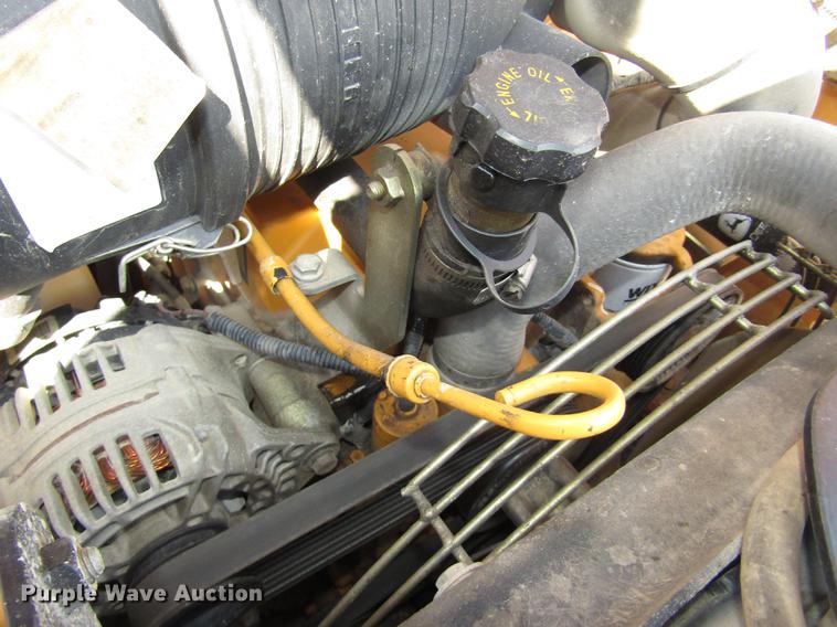image for item DA3148 2005 John Deere 317 skid steer