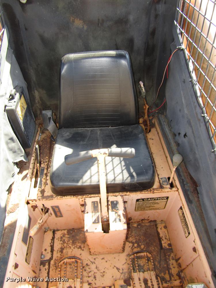 image for item DA3150 1995 Mustang 960 skid steer