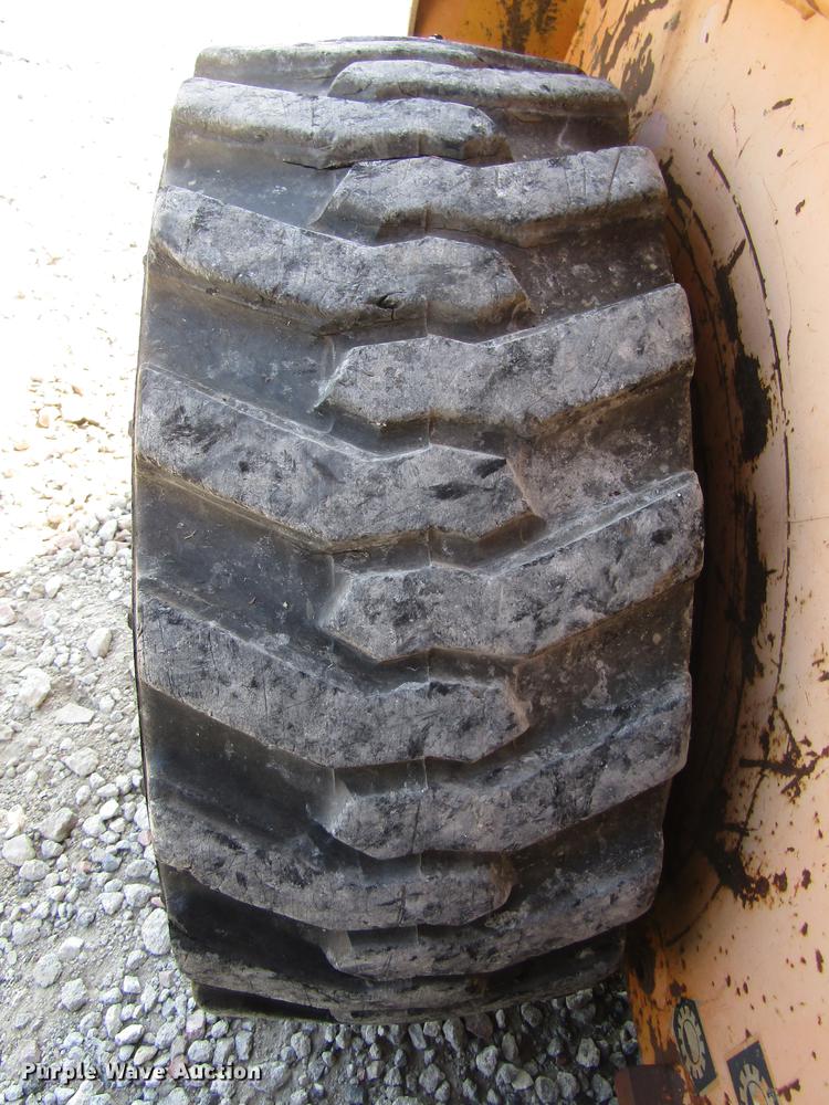 image for item DA3150 1995 Mustang 960 skid steer