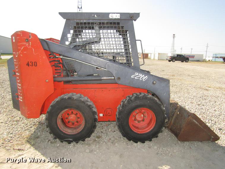 image for item DA3151 2002 Thomas Pro Tough 2200 skid steer
