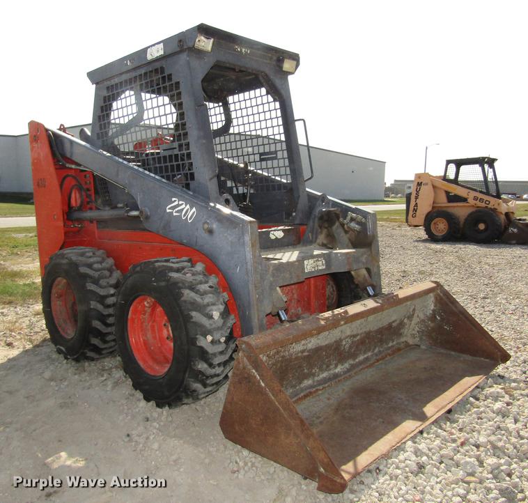 image for item DA3151 2002 Thomas Pro Tough 2200 skid steer