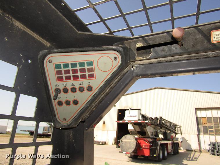 image for item DA3151 2002 Thomas Pro Tough 2200 skid steer