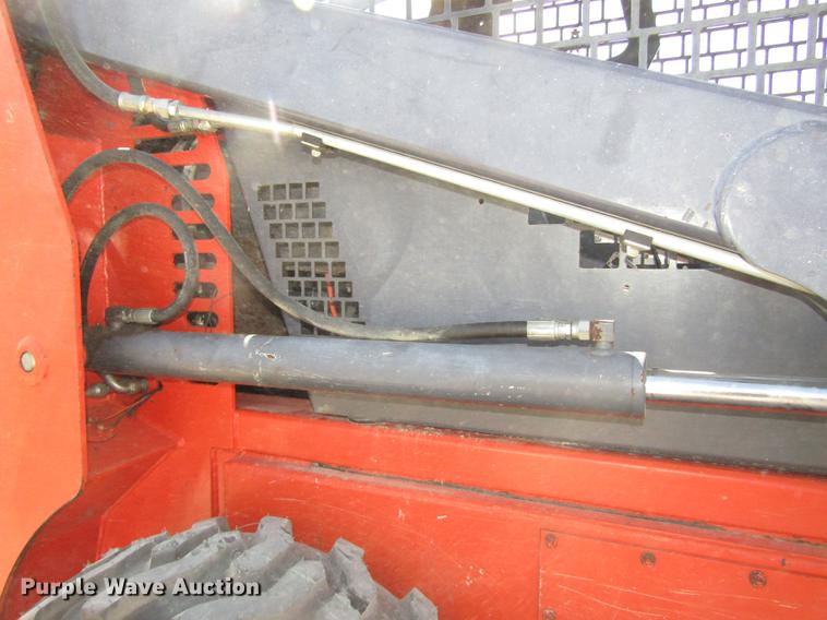 image for item DA3151 2002 Thomas Pro Tough 2200 skid steer