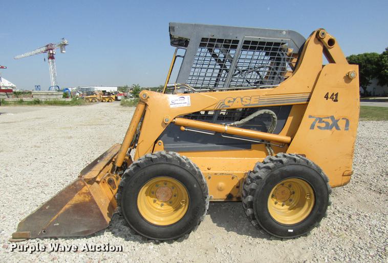 image for item DA3152 1999 Case 75XT skid steer