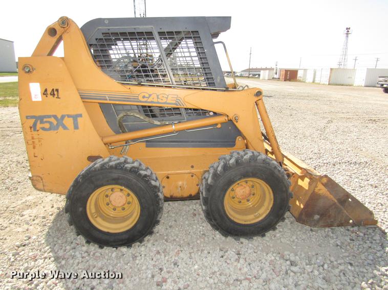 image for item DA3152 1999 Case 75XT skid steer