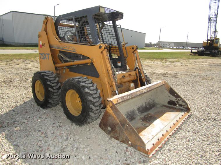 image for item DA3152 1999 Case 75XT skid steer