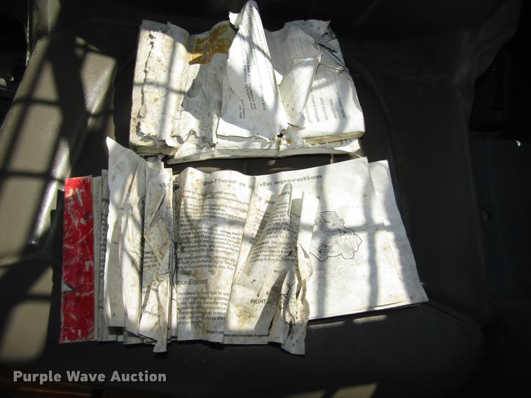 image for item DA3152 1999 Case 75XT skid steer