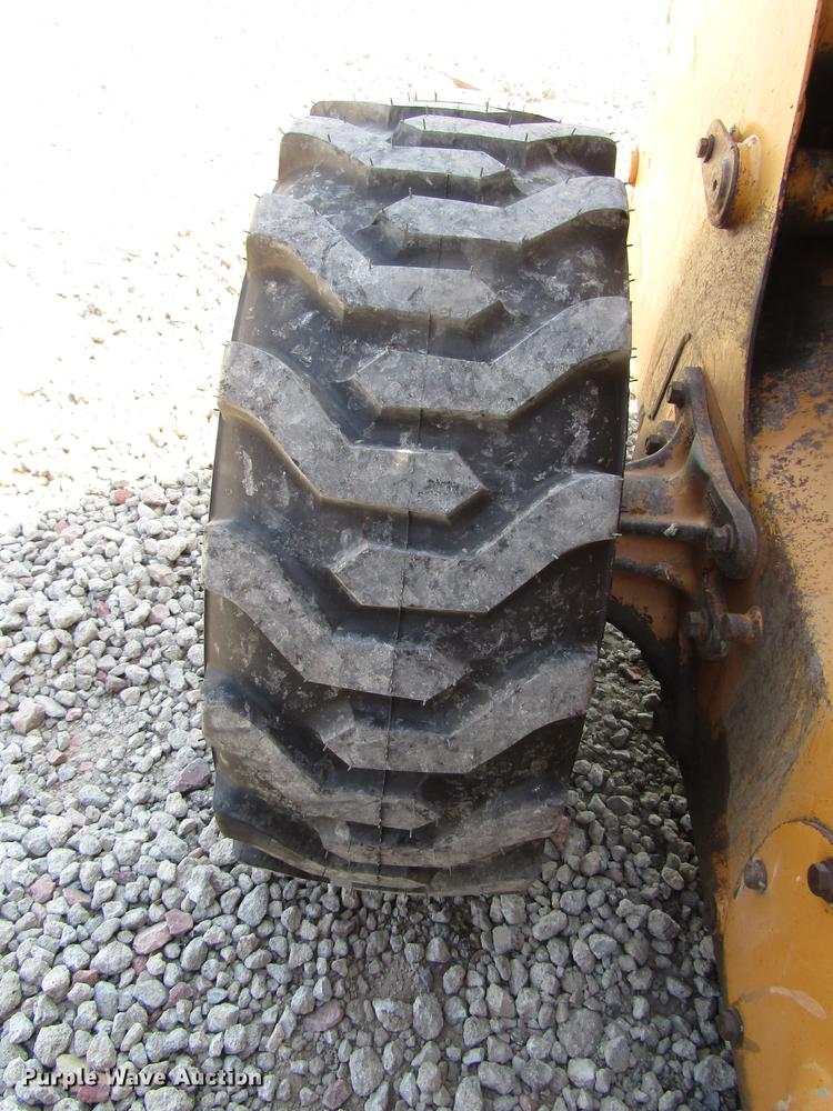 image for item DA3152 1999 Case 75XT skid steer