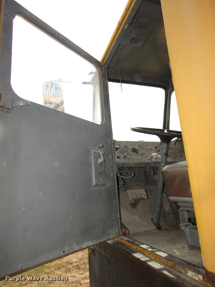 image for item DA3156 1966 BLH Lima 600TA crane