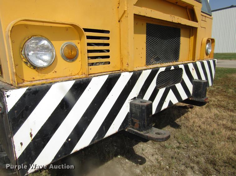 image for item DA3156 1966 BLH Lima 600TA crane